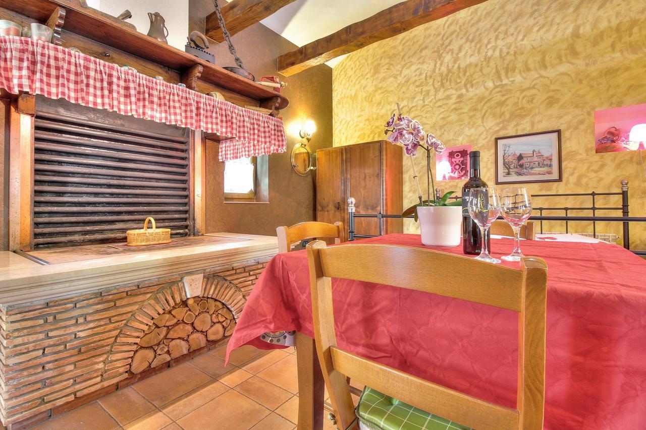 Nadia House With Apartments Zambratija  Rum bild